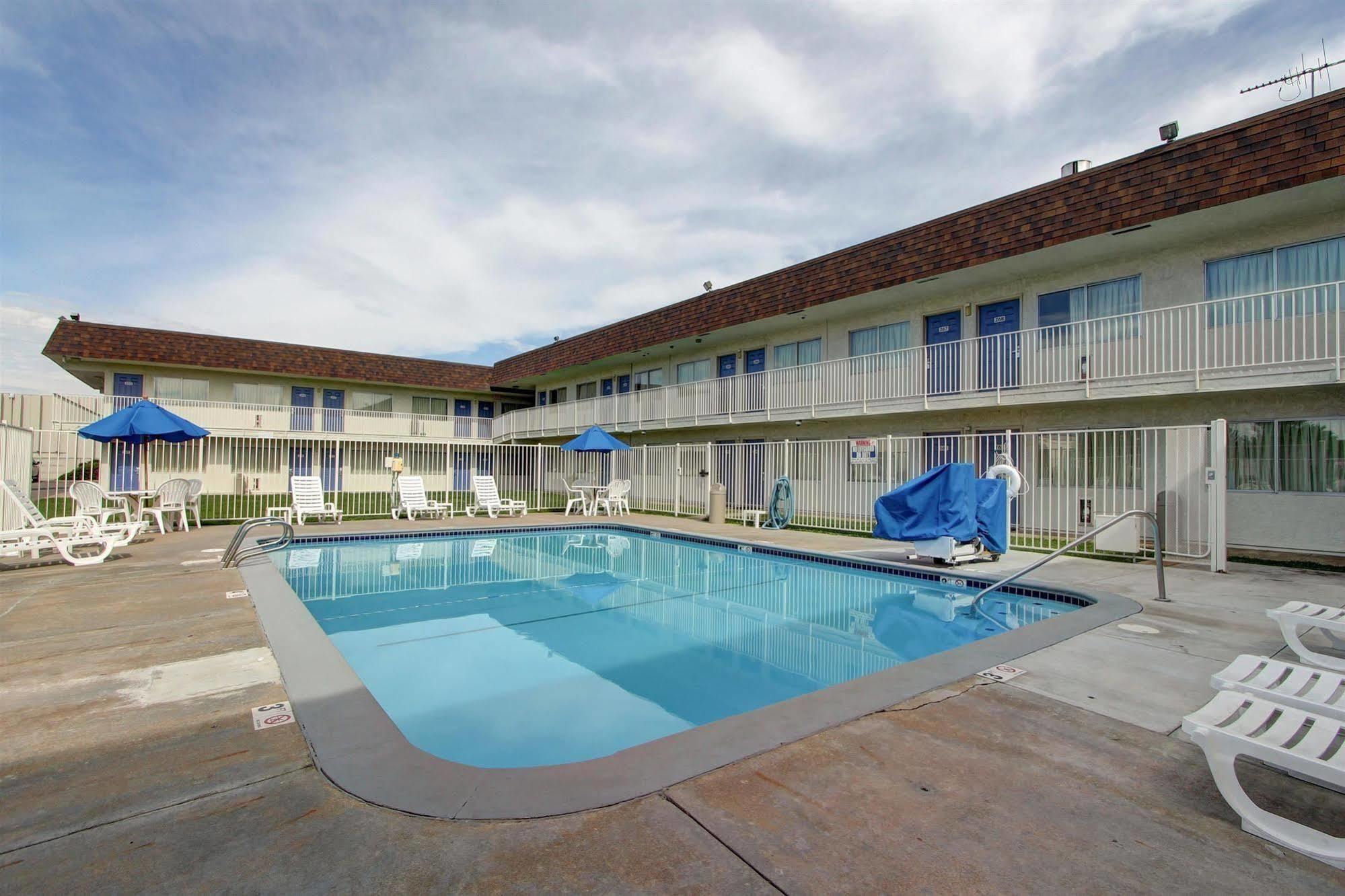 Motel 6-Denver, Co - Airport Exterior photo